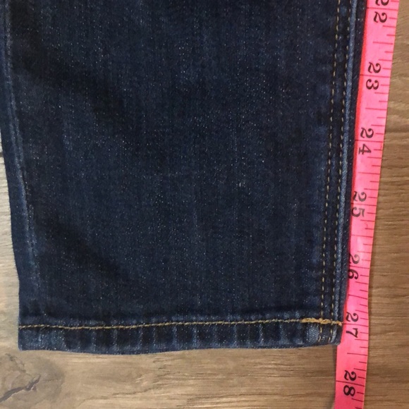 American Eagle Dark Wash Distressed Button Fly Tomgirl Jeans Size 0 - Picture 6 of 9